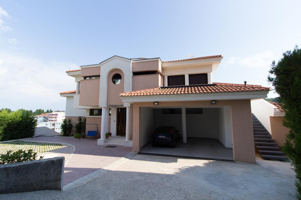 Apartments Kan Улцинь Экстерьер фото