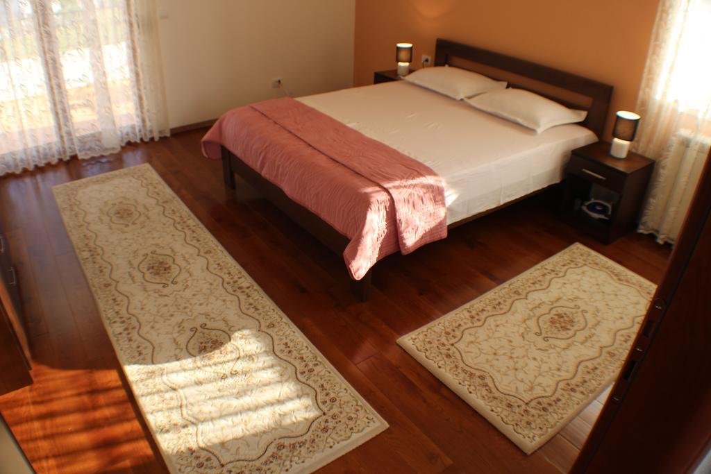 Apartments Kan Улцинь Экстерьер фото