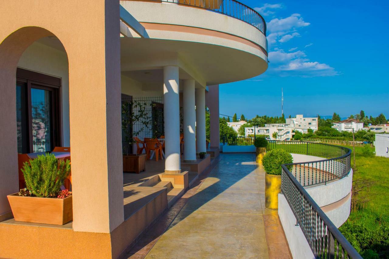 Apartments Kan Улцинь Экстерьер фото